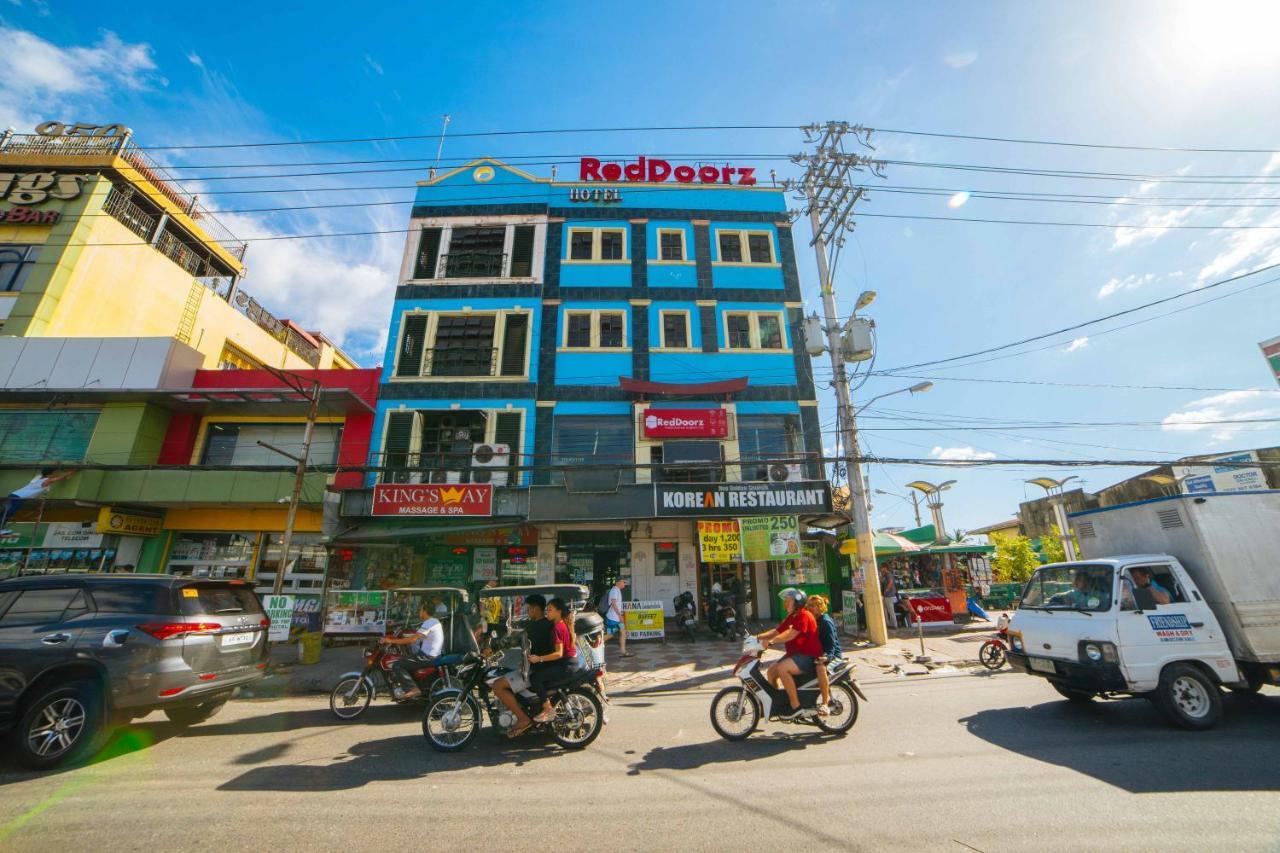 Reddoorz @ Fields Avenue Angeles City Εξωτερικό φωτογραφία